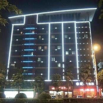 Green Bamboo Hotel Guilin Exterior photo